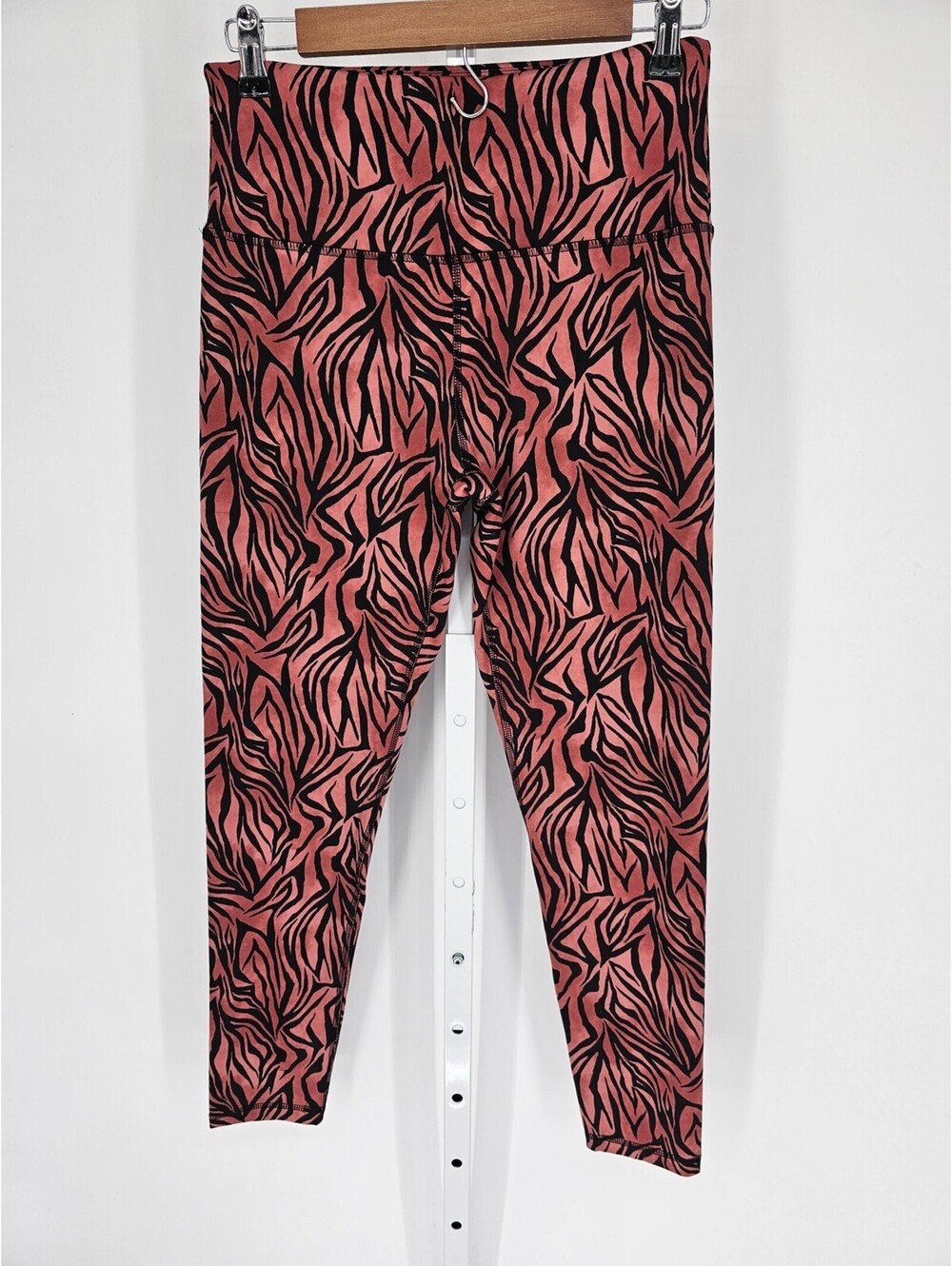 Balance Collection Women's Elastic Waist High Rise Skinny Zebra Pants Size L